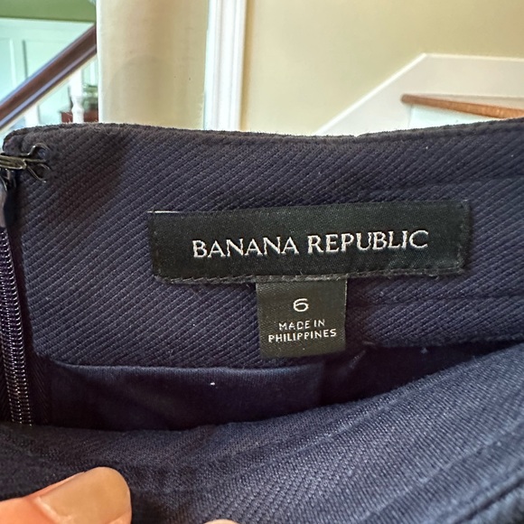 Banana Republic Pencil Skirt - Picture 3 of 4